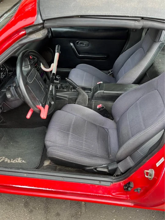 1992 Mazda NA MX-5 Miata - Image 2 of 19