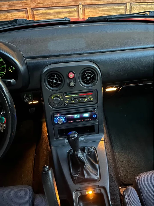 1992 Mazda NA MX-5 Miata - Image 14 of 19
