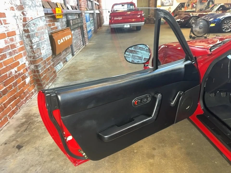 1992 Mazda NA MX-5 Miata - Image 11 of 20