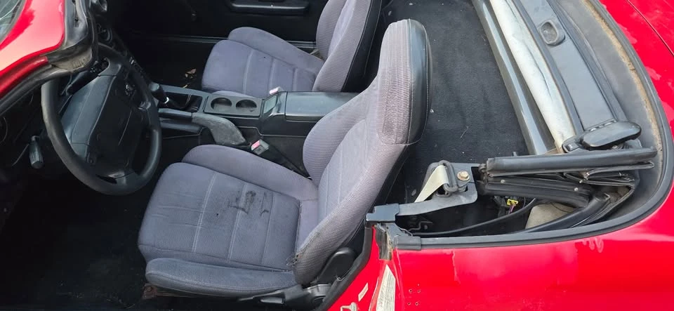 1992 Mazda NA MX-5 Miata - Image 6 of 9
