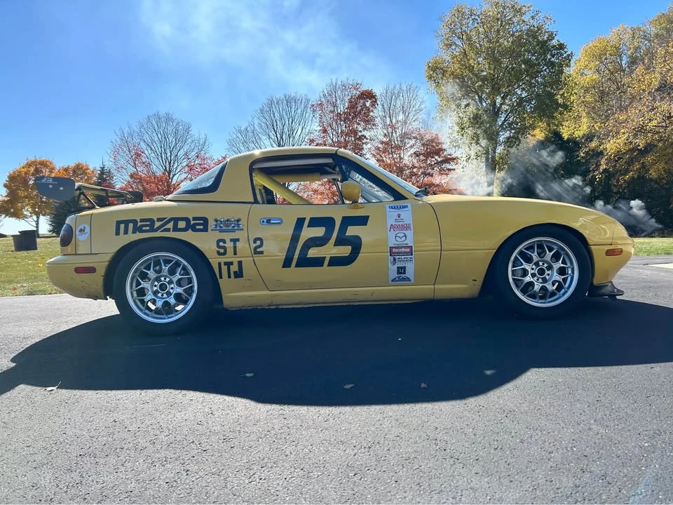 1992 Mazda NA MX-5 Miata - Image 7 of 10