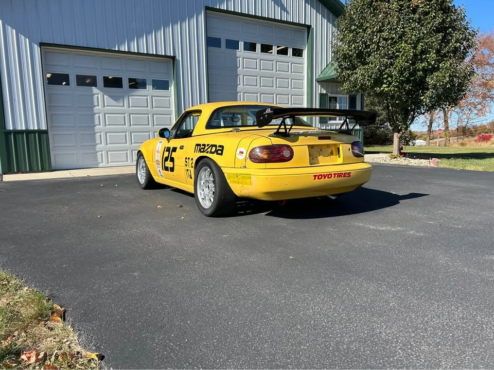 1992 Mazda NA MX-5 Miata - Image 4 of 10