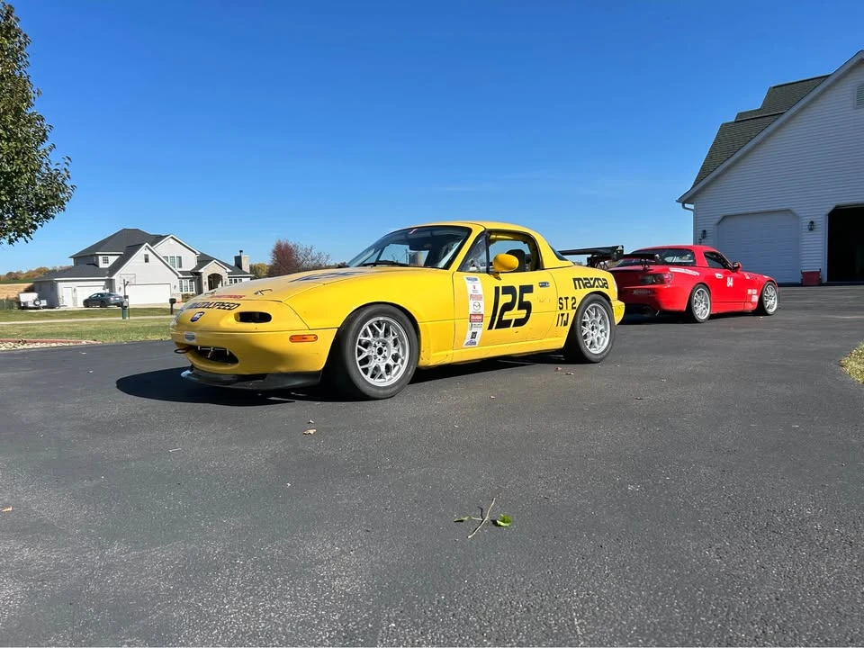 1992 Mazda NA MX-5 Miata - Image 6 of 10