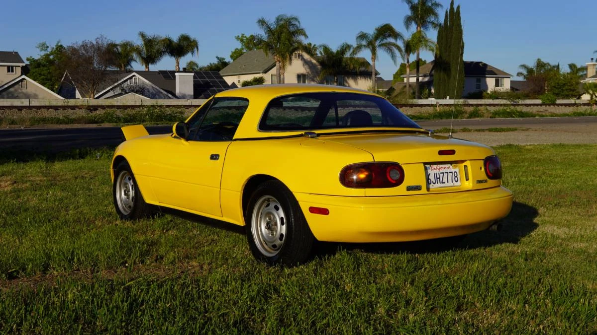 1992 Mazda NA MX-5 Miata - Image 8 of 16