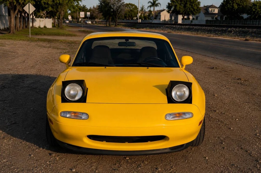 1992 Mazda NA MX-5 Miata - Image 12 of 14