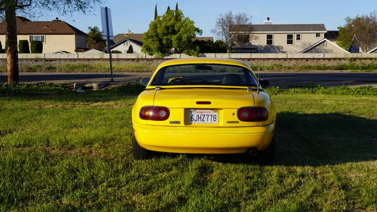 1992 Mazda NA MX-5 Miata - Image 10 of 16