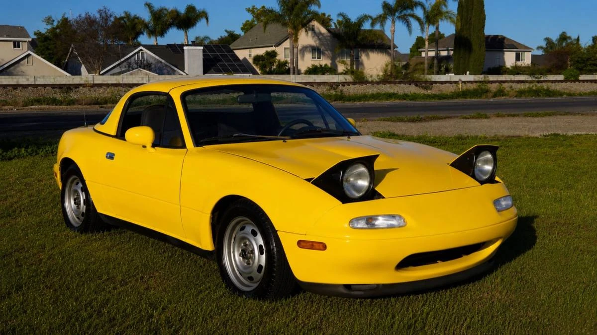 1992 Mazda NA MX-5 Miata - Image 10 of 14