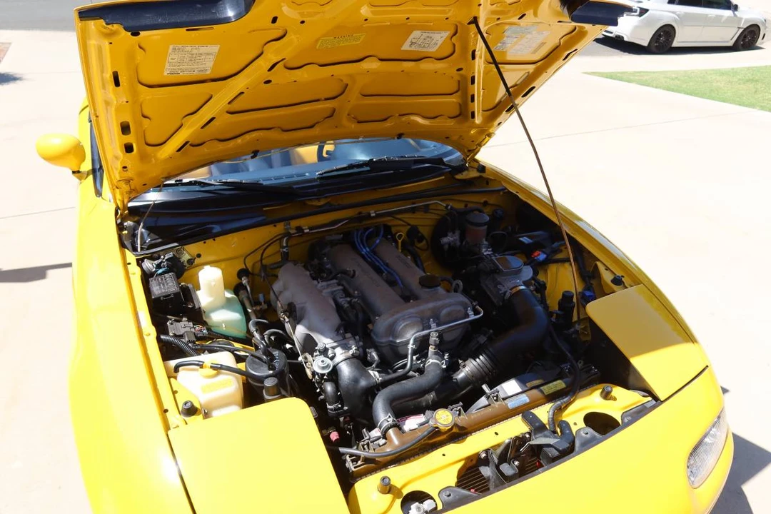 1992 Mazda NA MX-5 Miata - Image 17 of 19