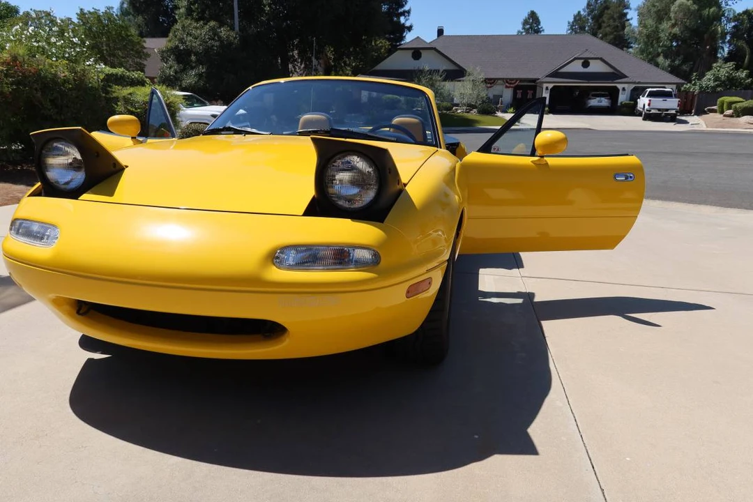 1992 Mazda NA MX-5 Miata - Image 14 of 19