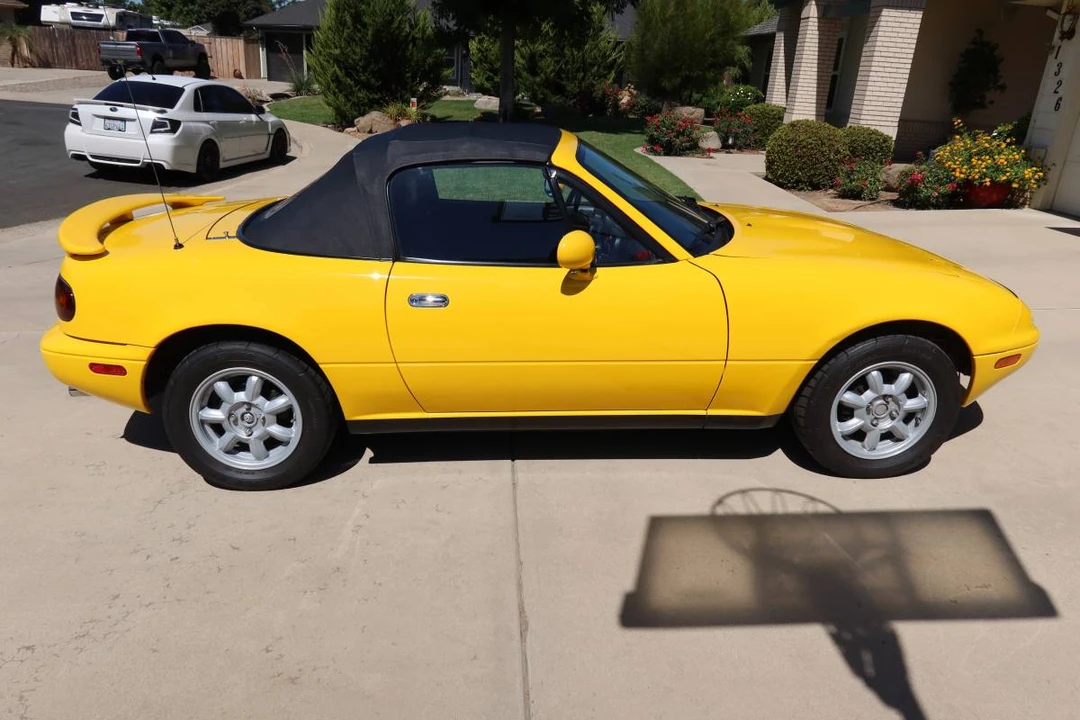 1992 Mazda NA MX-5 Miata - Image 4 of 19