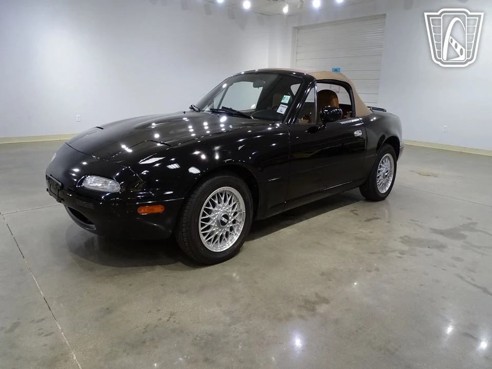 1992 Mazda NA MX-5 Miata - Image 3 of 12