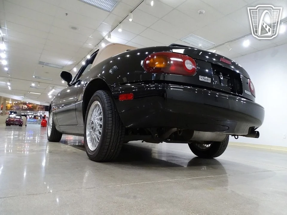 1992 Mazda NA MX-5 Miata - Image 12 of 12