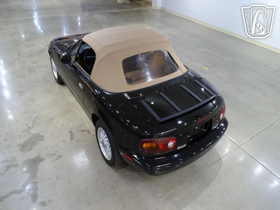 1992 Mazda NA MX-5 Miata - Image 10 of 12