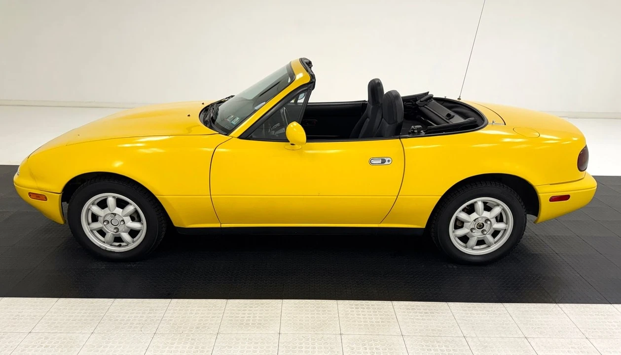 1992 Mazda - Image 5 of 31