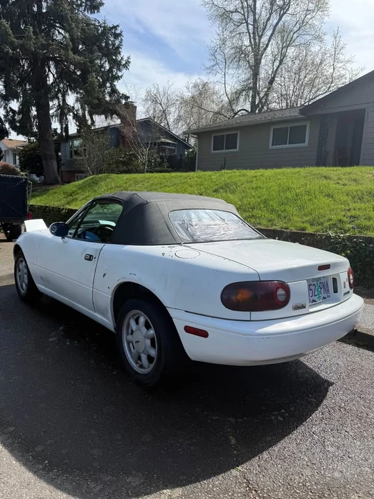 1992 Mazda NA MX-5 Miata - Image 2 of 10
