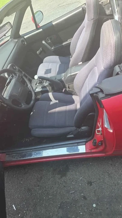 1992 Mazda NA MX-5 Miata - Image 8 of 9