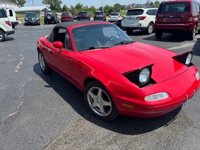 1992 Mazda NA MX-5 Miata - Image 3 of 9