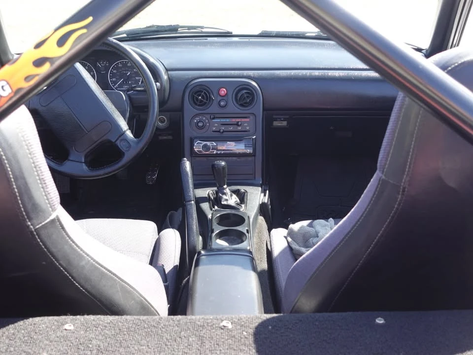 1992 Mazda NA MX-5 Miata - Image 12 of 19