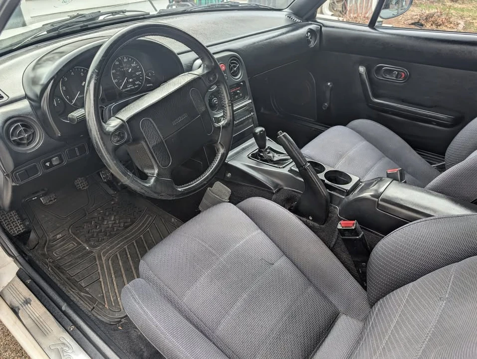 1992 Mazda NA MX-5 Miata - Image 18 of 19