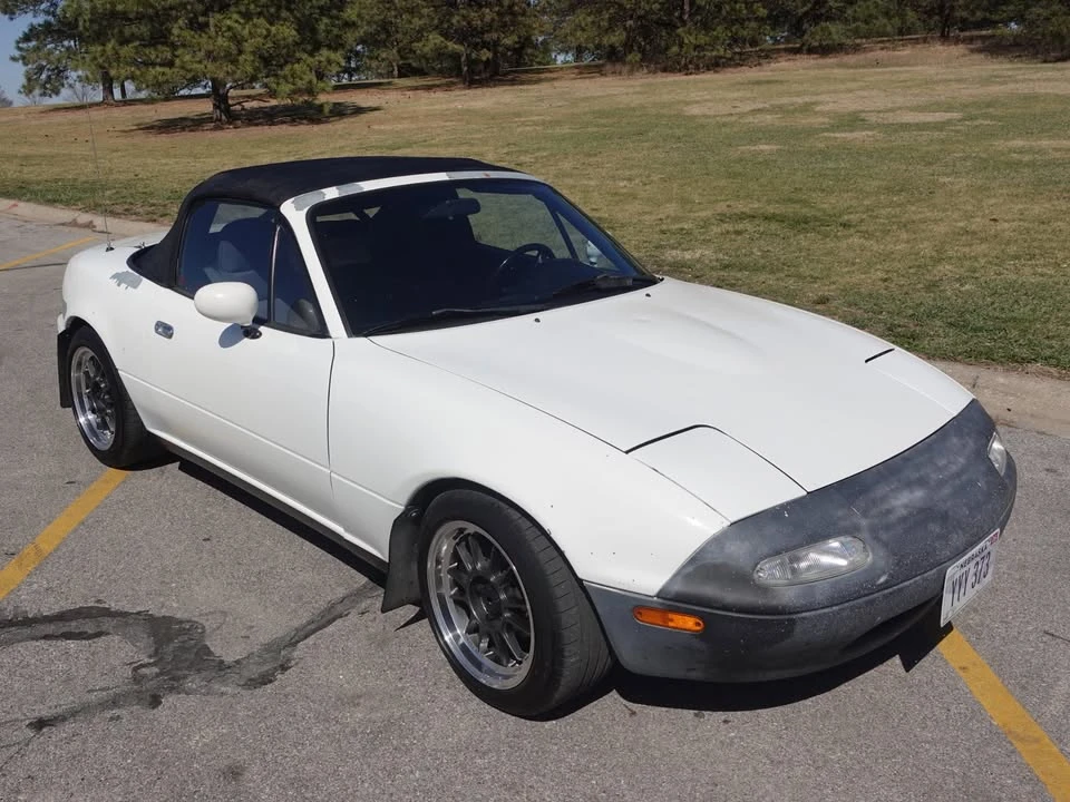 1992 Mazda NA MX-5 Miata - Image 11 of 19