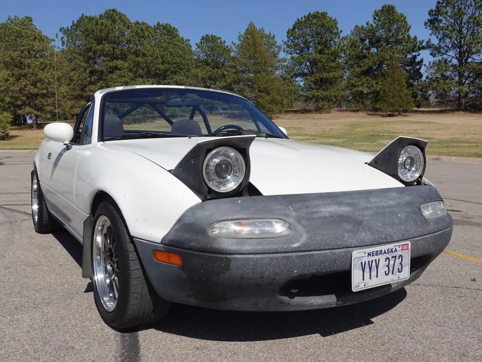 1992 Mazda NA MX-5 Miata - Image 13 of 19