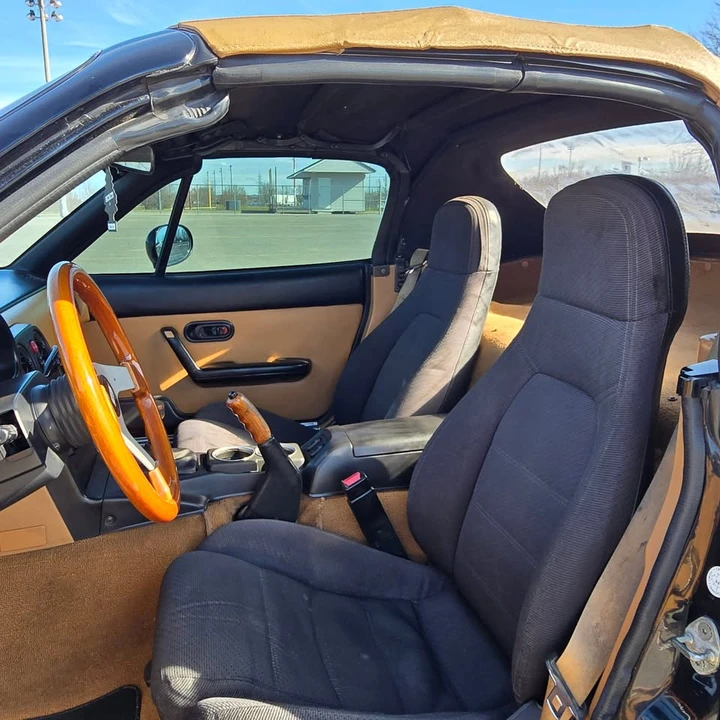 1992 Mazda NA MX-5 Miata - Image 9 of 16