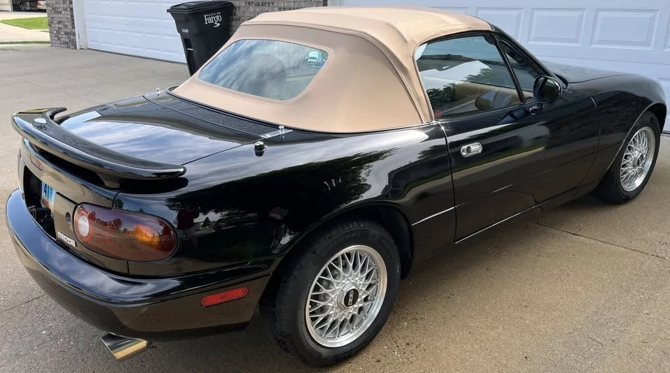 1992 Mazda NA MX-5 Miata - Image 5 of 20