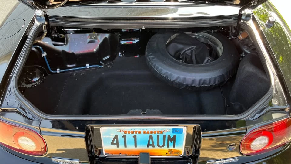 1992 Mazda NA MX-5 Miata - Image 19 of 20