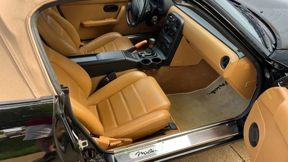1992 Mazda NA MX-5 Miata - Image 12 of 20