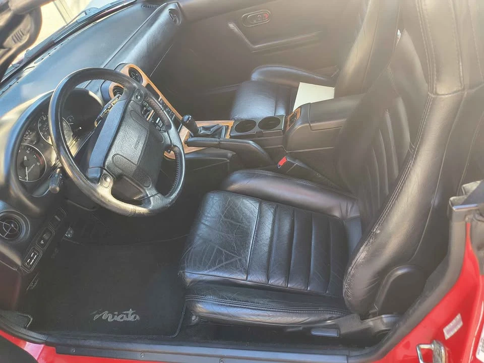 1992 Mazda NA MX-5 Miata - Image 7 of 8