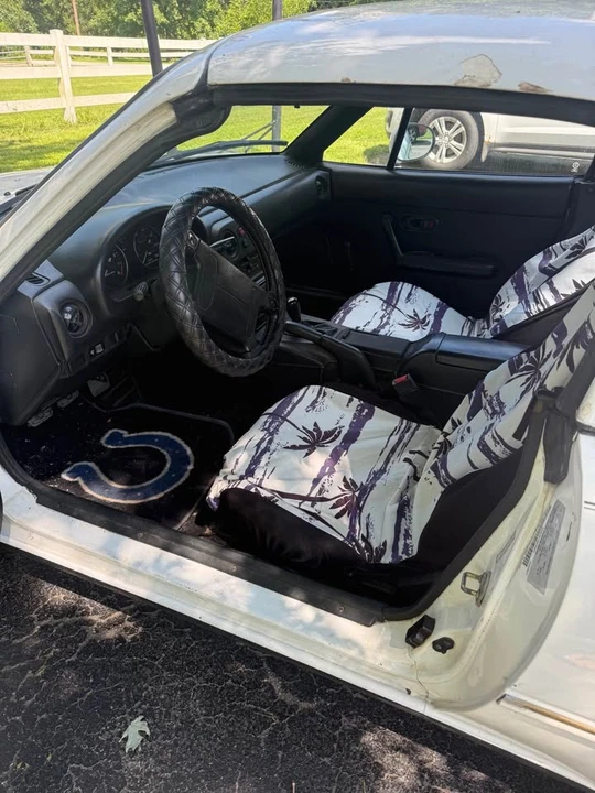 1992 Mazda NA MX-5 Miata - Image 5 of 6