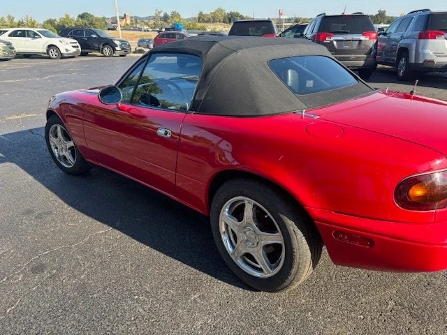 1992 Mazda NA MX-5 Miata - Image 7 of 18