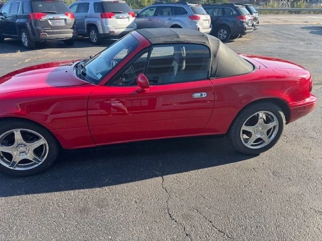 1992 Mazda NA MX-5 Miata - Image 9 of 18