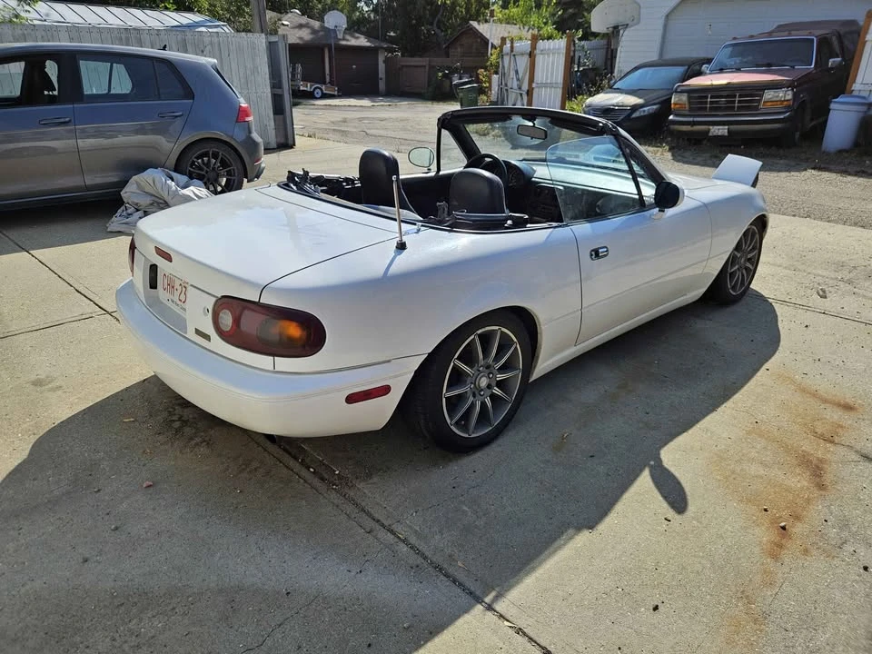 1992 Mazda NA MX-5 Miata - Image 8 of 15