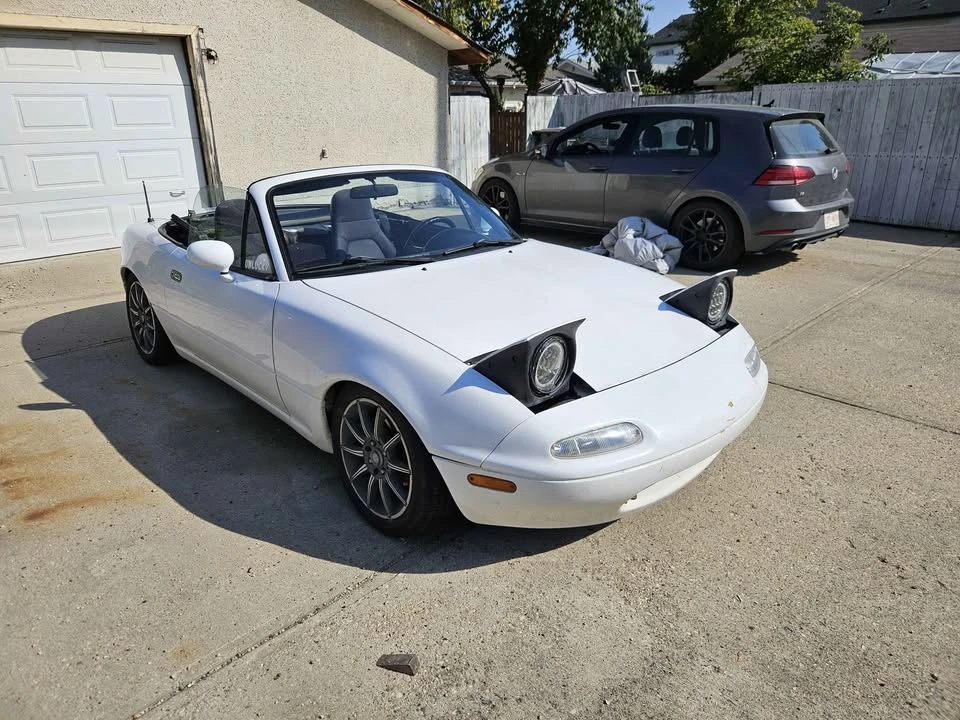 1992 Mazda NA MX-5 Miata - Image 9 of 15