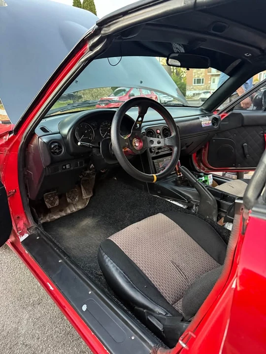 1992 Mazda NA MX-5 Miata - Image 2 of 6