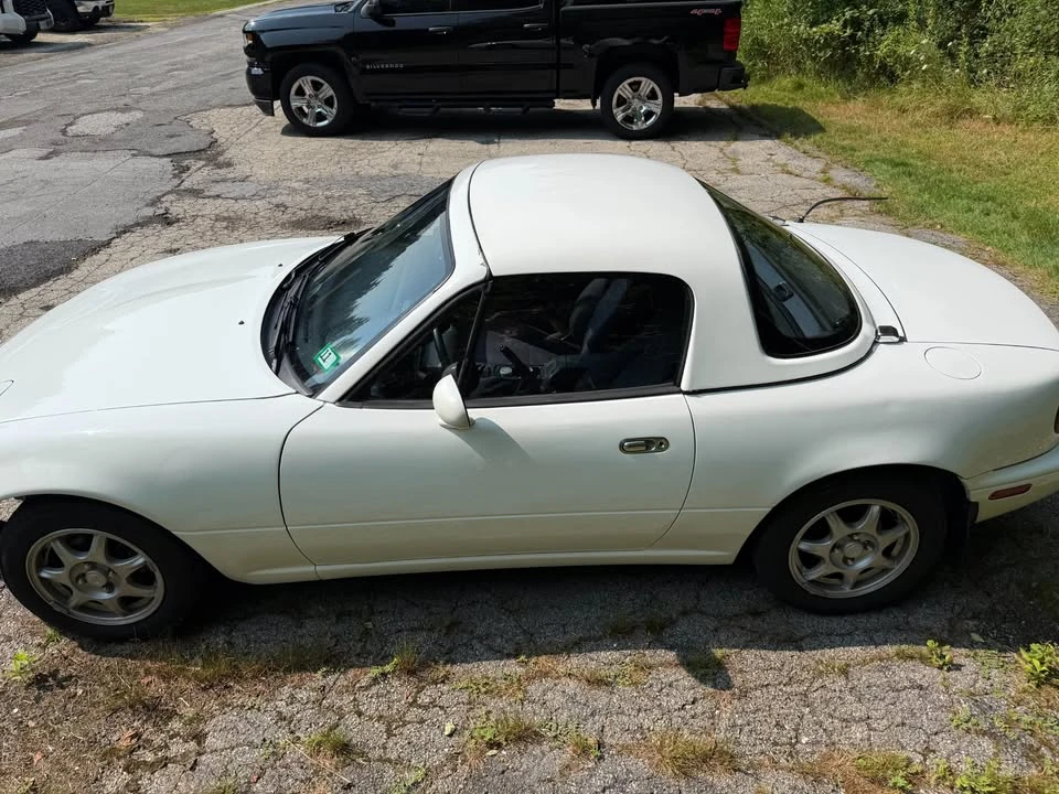 1992 Mazda NA MX-5 Miata - Image 6 of 17
