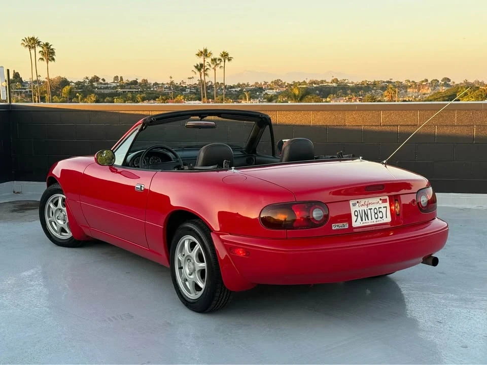 1992 Mazda NA MX-5 Miata - Image 5 of 17