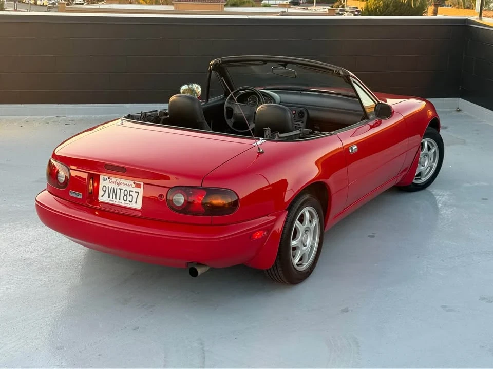 1992 Mazda NA MX-5 Miata - Image 6 of 17
