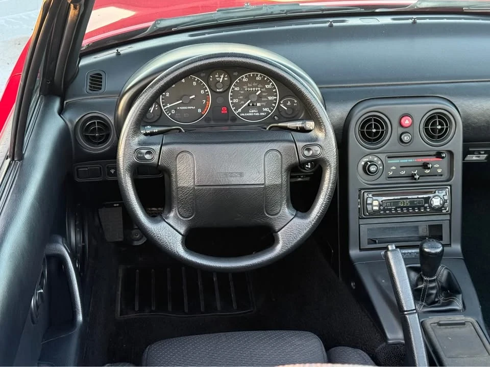 1992 Mazda NA MX-5 Miata - Image 8 of 17