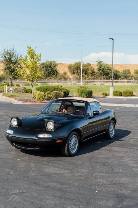 1992 Mazda NA MX-5 Miata - Image 9 of 20
