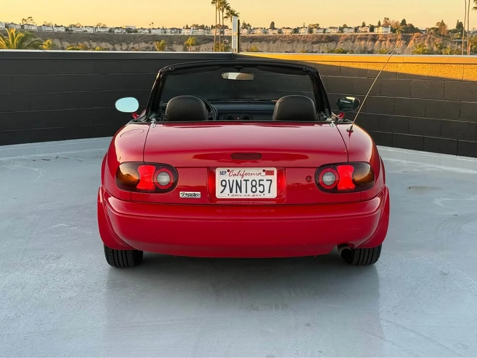 1992 Mazda NA MX-5 Miata - Image 7 of 17