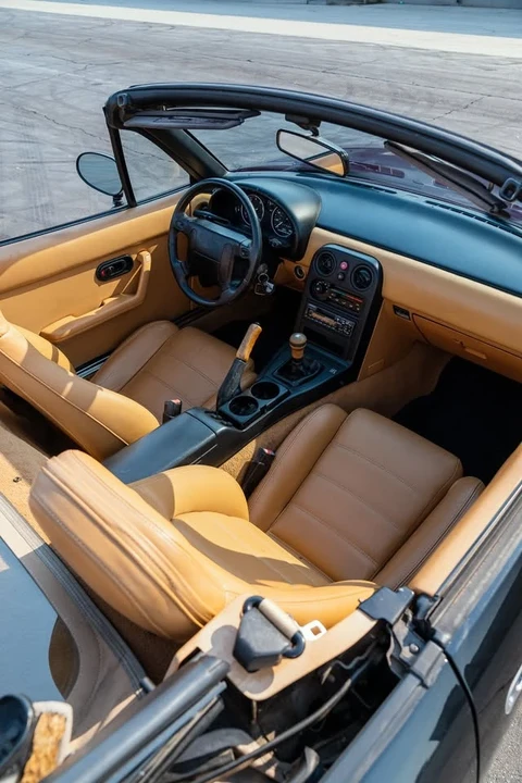 1992 Mazda NA MX-5 Miata - Image 14 of 20
