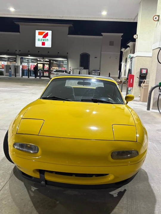 1992 Mazda NA MX-5 Miata - Image 2 of 11