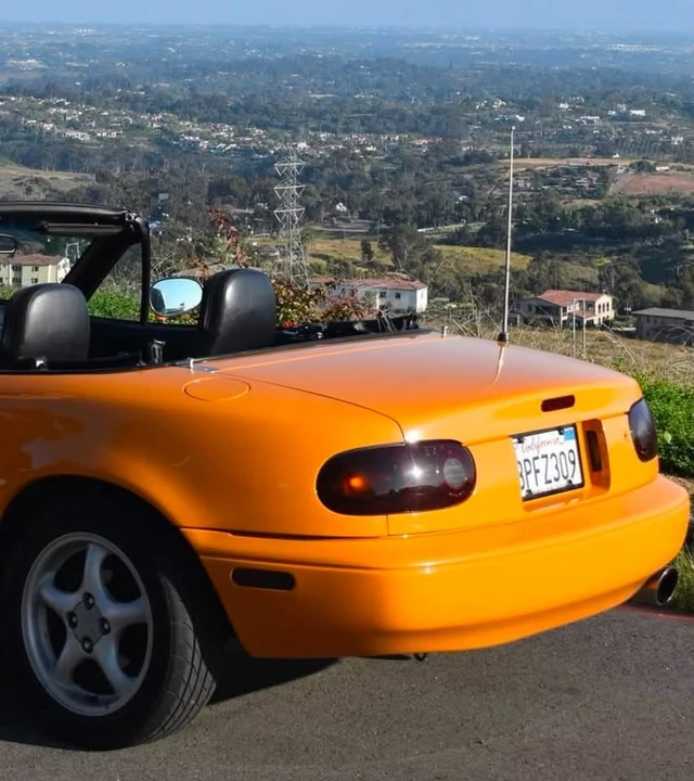 1992 Mazda NA MX-5 Miata - Image 4 of 8