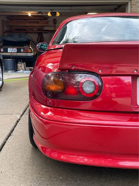 1992 Mazda NA MX-5 Miata - Image 8 of 12