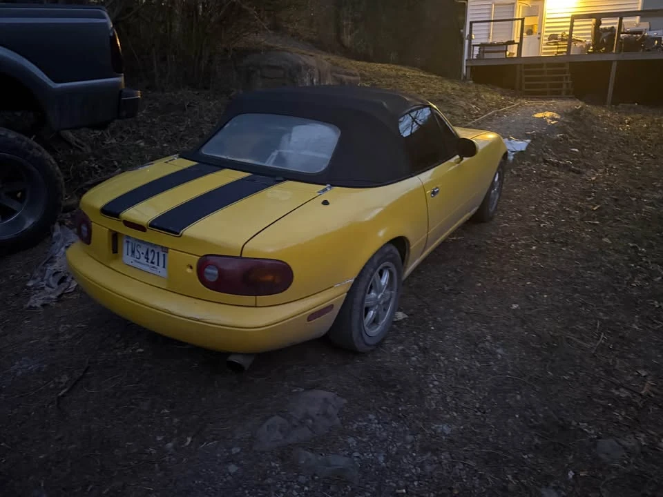 1992 Mazda NA MX-5 Miata - Image 4 of 6