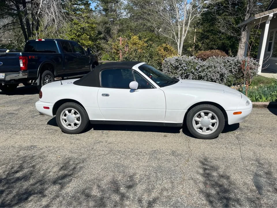 1992 Mazda NA MX-5 Miata - Image 8 of 17