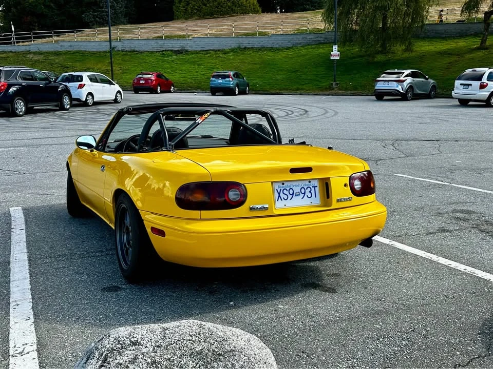 1992 Mazda NA MX-5 Miata - Image 5 of 11
