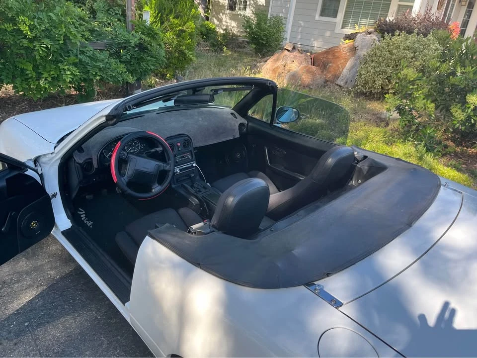 1992 Mazda NA MX-5 Miata - Image 4 of 17